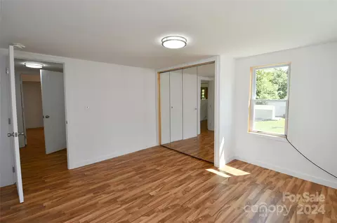 Bedroom - 149 Phillips Rd, Spruce Pine, NC 28777 photo 3 of 6