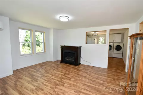Living - 149 Phillips Rd, Spruce Pine, NC 28777 photo 1 of 4