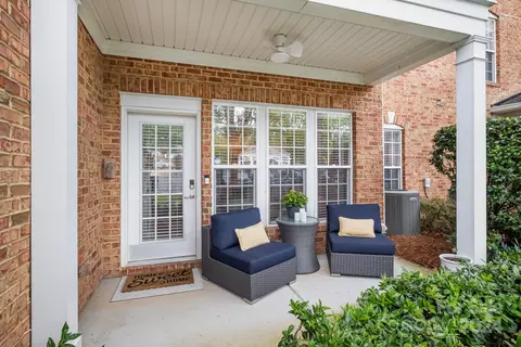 14710 Via Sorrento Dr, Charlotte, NC 28277