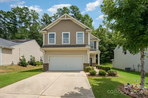 2524 Blue Moss Dr, Dallas, NC 28034