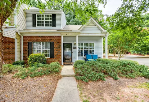 5620 Kimmerly Woods Dr, Charlotte, NC 28215