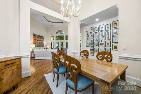 Dining - 18943 Peninsula Point Dr, Cornelius, NC 28031 photo 2 of 3