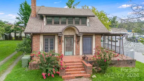Arlington Place, Hendersonville, NC 28791