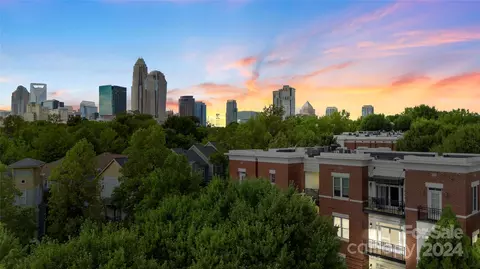 781 Garden District Dr, Charlotte, NC 28202