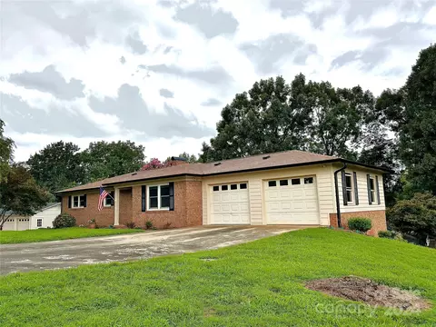 347 Skyline Rd, Hickory, NC 28601 photo 4
