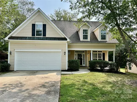 10324 Rosemallow Rd, Charlotte, NC 28213