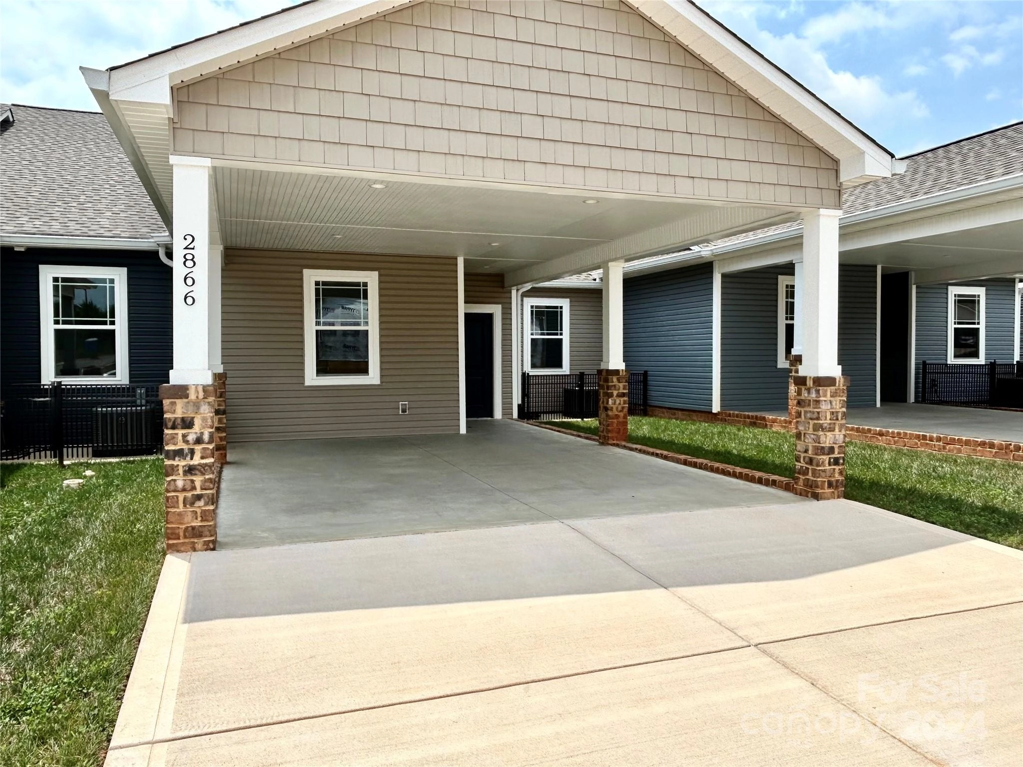 2866 15th Ave Se Pl SE  