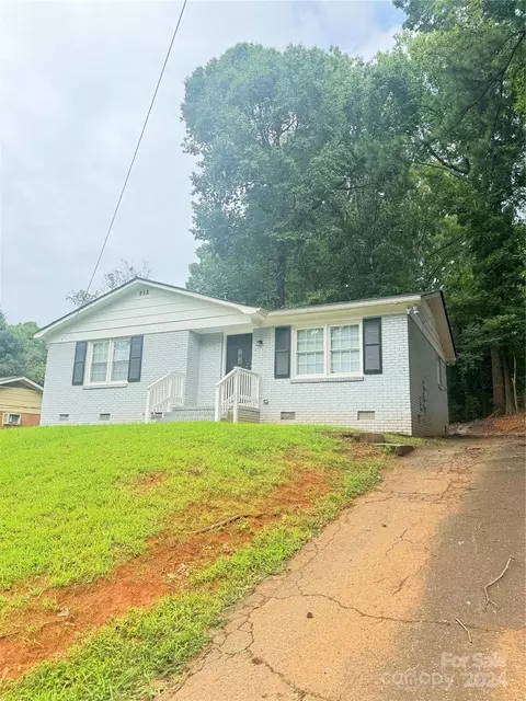 6817 Deanwood Pl, Charlotte, NC 28217