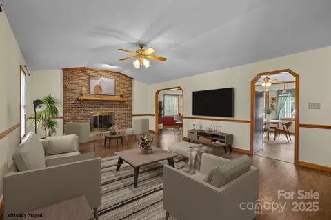 Living - 1895 S Arant St, Pageland, SC 29728 photo 1 of 4