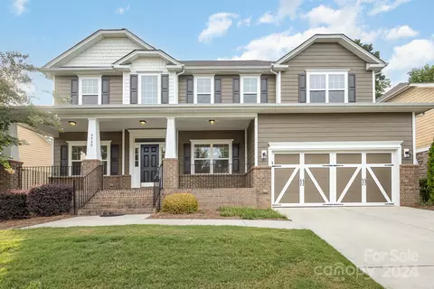 9540 Spurwig Ct, Charlotte, NC 28278