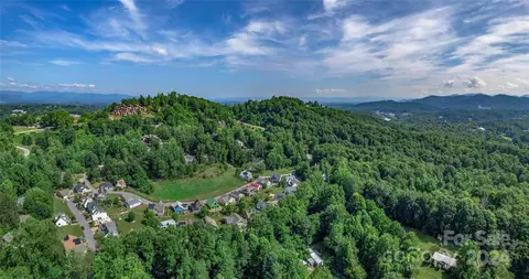 62 Destination Dr, Asheville, NC 28806