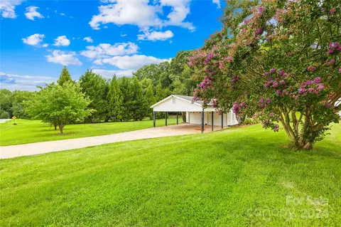 114 Trent Rd, Statesville, NC 28677