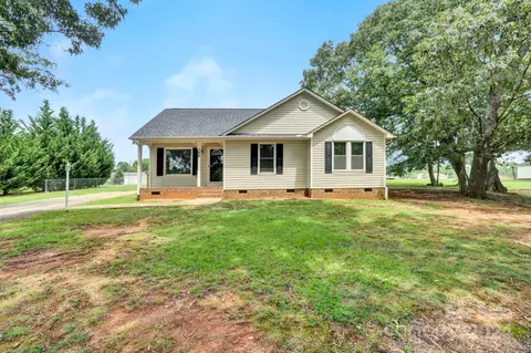 166 Bent Tree Dr, Inman, SC 29349 photo 2