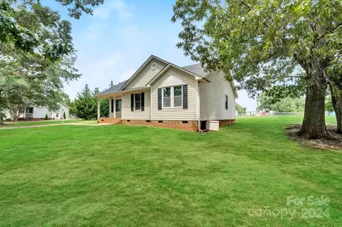 166 Bent Tree Dr, Inman, SC 29349 photo 4