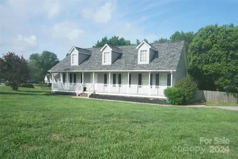 601 Edinburgh Ct, Rock Hill, SC 29730