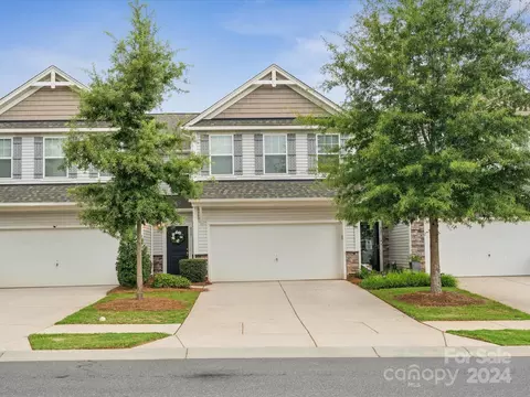 419 Tayberry Ln, Fort Mill, SC 29715