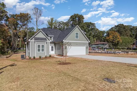 404 Walker St, Kannapolis, NC 28081