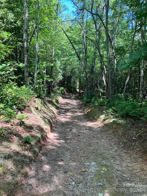 Upper Hawk Mountain Road, Lake Toxaway, NC 28747