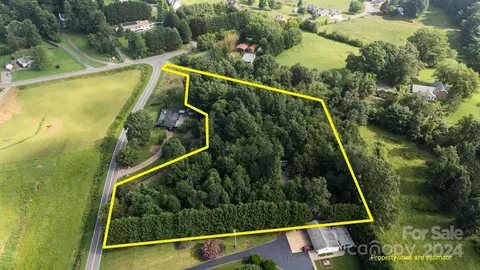 893 Old Nc 20 Hwy, Alexander, NC 28701