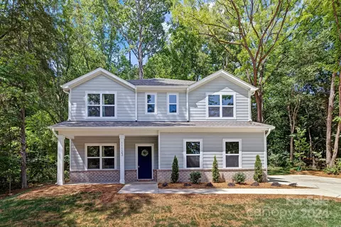 5318 Carden Dr, Charlotte, NC 28227