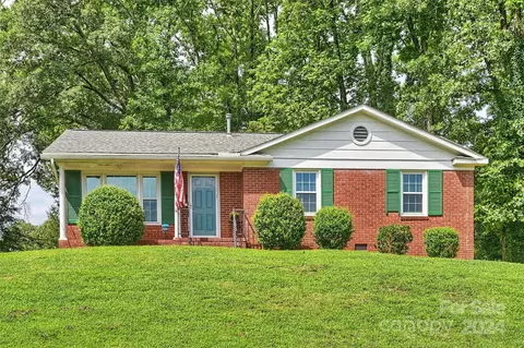 6506 Springfield Dr, Charlotte, NC 28212