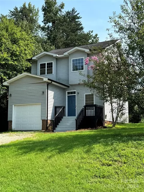 7640 Katherine Dr, Denver, NC 28037