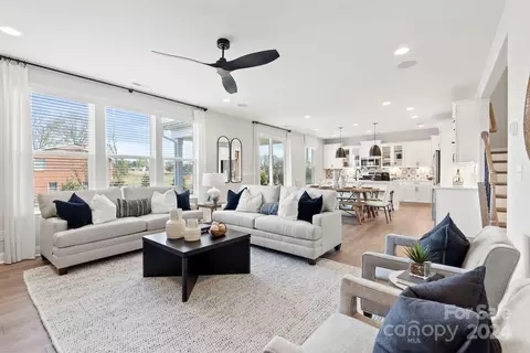 4034 Caymen Bay Ct, Tega Cay, SC 29708