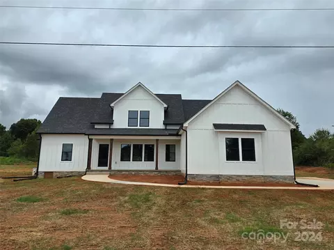 3116 Richview Dr, Crouse, NC 28033