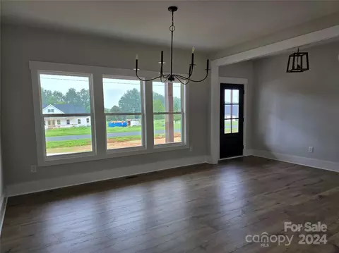3116 Richview Dr, Crouse, NC 28033 photo 2