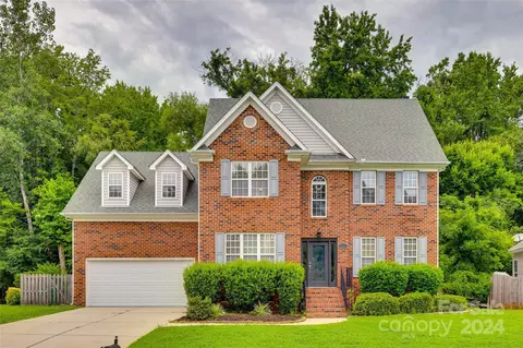 12528 Ivey Creek Dr, Charlotte, NC 28273