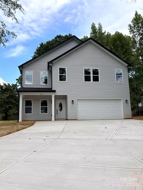 4617 Marthas Ridge Dr, Charlotte, NC 28212