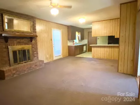 2580 University Dr, Lancaster, SC 29720 photo 3