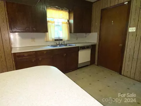 2580 University Dr, Lancaster, SC 29720 photo 13