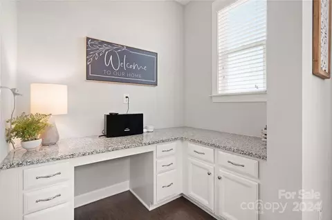 Entry Way - 2865 Berkhamstead Cir, Concord, NC 28027 photo 6 of 8