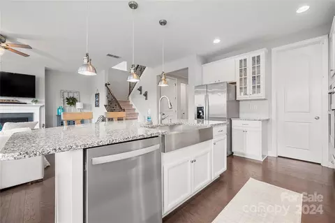 Kitchen - 2865 Berkhamstead Cir, Concord, NC 28027 photo 2 of 3