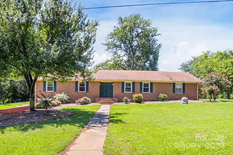18104 Pompano Pl, Cornelius, NC 28031