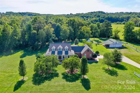2344 Amity Hill Rd, Statesville, NC 28677