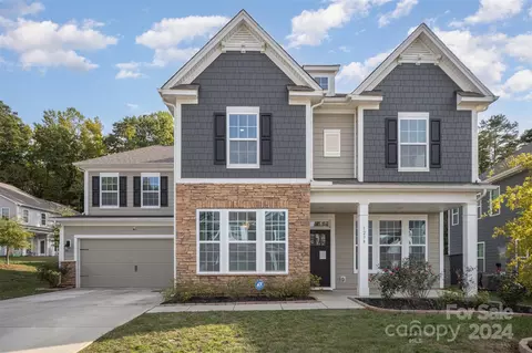 1234 Englewood Dr, Lake Wylie, SC 29710