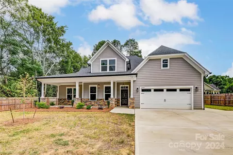 12821 Hamilton Rd, Charlotte, NC 28273