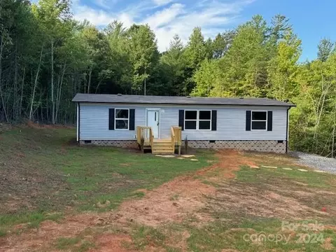3017 Conner Cir, Morganton, NC 28655