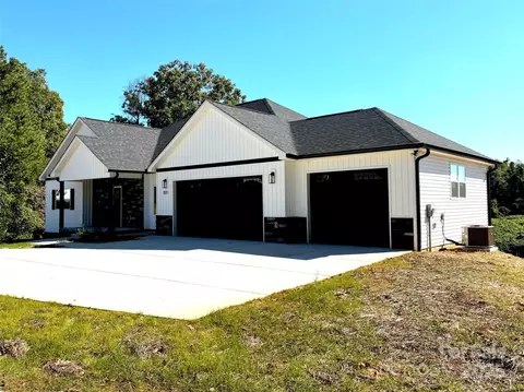 117 Hatford Ct, Statesville, NC 28625