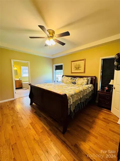 Bedroom - 782 N Fork New River Rd, Lansing, NC 28643 photo 1 of 5
