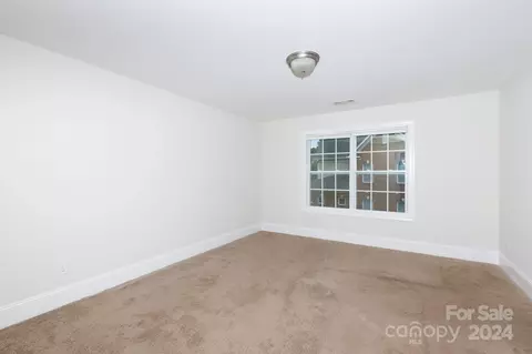 Bedroom - 921 Ospre Ln, Fort Mill, SC 29708 photo 1 of 2