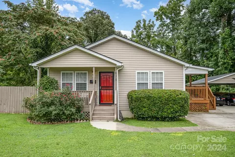 635 Bradford Dr, Charlotte, NC 28208
