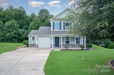 916 Sherman St, Gastonia, NC 28052