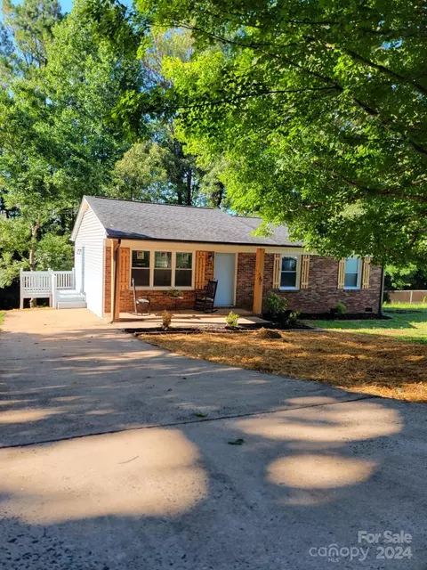 709 Todd St, Dallas, NC 28034