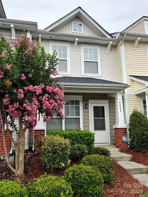 4653 Stoney Branch Dr, Charlotte, NC 28216