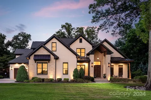 4425 Oglukian Rd, Charlotte, NC 28226