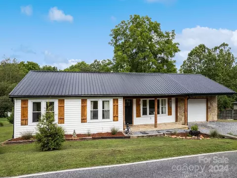 464 Thompson Cove Rd, Clyde, NC 28721