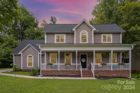 391 Stonehaven Ct, Concord, NC 28027